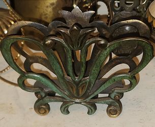 VINTAGE MID-CENTURY BRASS METAL LETTER NAPKIN HOLDER FLORAL FLOWER FILIGREE ISRAEL