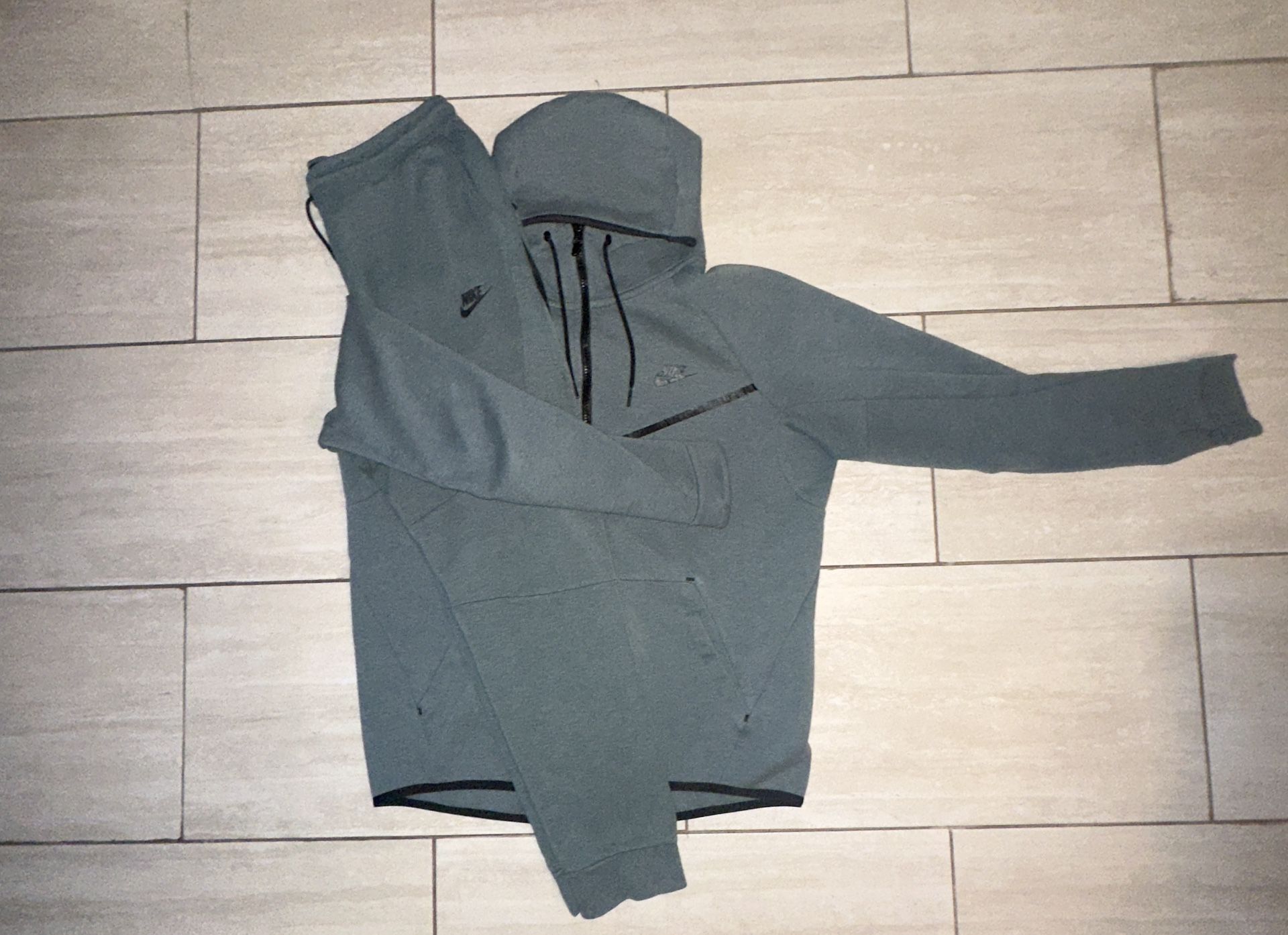 Nike Tech Suit Cyan Blue Gen 1 (Size:Large)