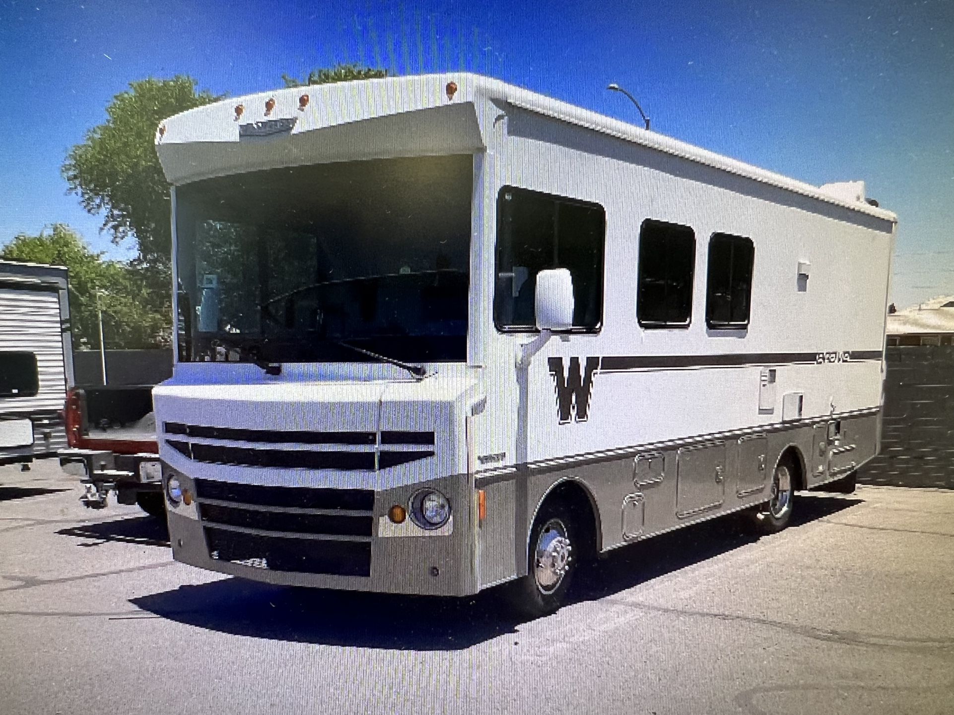 2015 WINNEBAGO BRAVE 26 A (Gas)