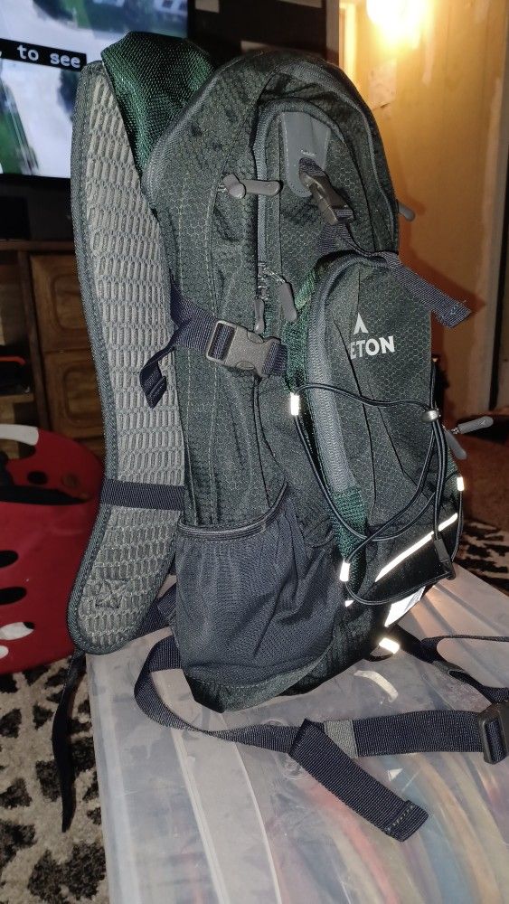 TETON Sports Oasis Hydration Backpack