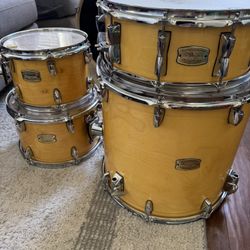 Yamaha stage Custom Shell Pack With snare 