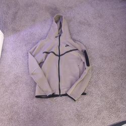 Nike tech