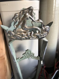 Metal Art vintage stand very rare make an offer