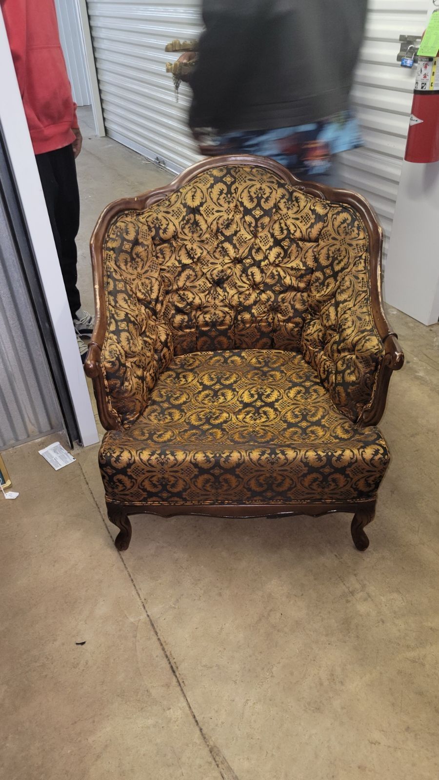 2 piece Black and Gold Living Room Set
