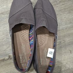 Like New Tom's Women's Size 7.5