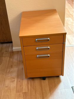 Rolling file cabinet / drawer unit