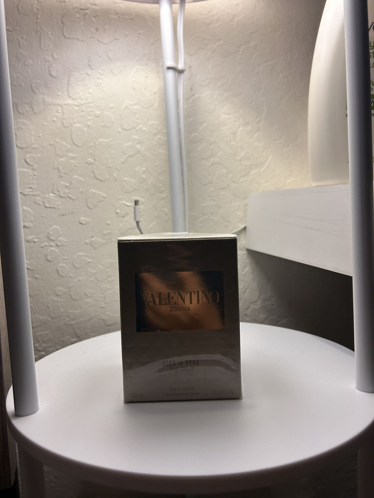 Valentino Born In Roma Donna The Gold