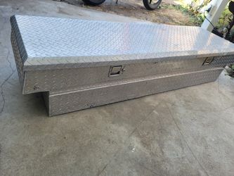 Delta Truck Box, Durable Wheatherproofed Diamond Plated