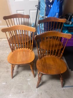 Ethan Allen Nutmeg Windsor Dining Room Chairs