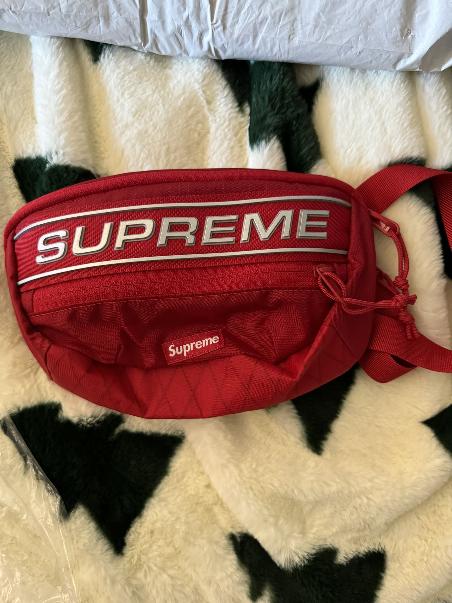 Supreme Cross Body Waist bag 