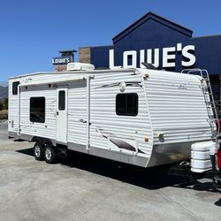 2011 toyhauler 33ft long front sleeper