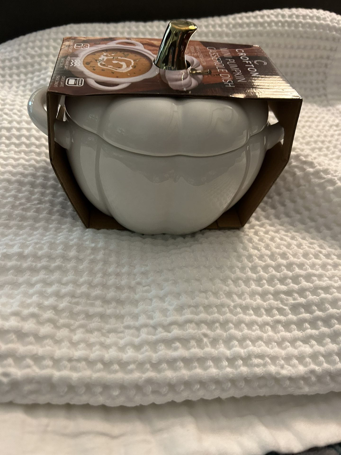 Mini Pumpkin Casserole Dish with Lid