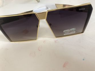 Gucci sunglasses 🕶
