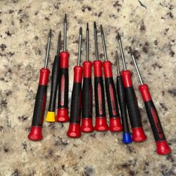 Precision Screwdriver Set - Magnetic Mini Screwdrivers