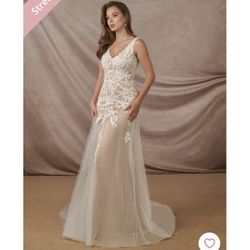 Wedding dress