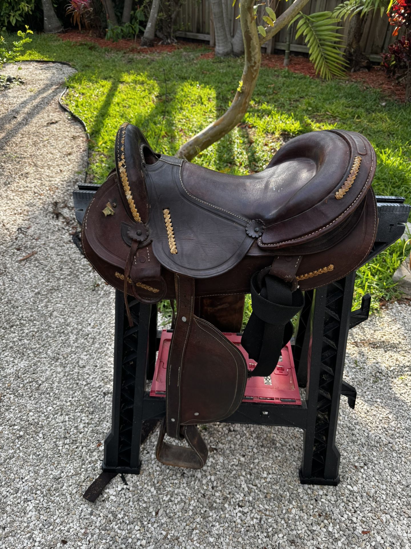 Paso Fino Saddle 14’