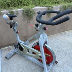 Sunny Health & Fitness  Cycling Bike