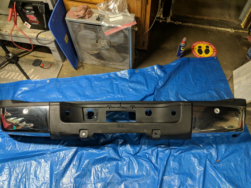 2011-2014 Chevy Or GMC 2500&3500 Rear Bumper With Sensors!