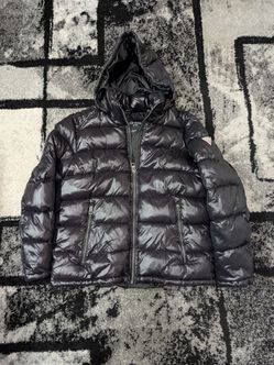 Guess XL puffer jacket