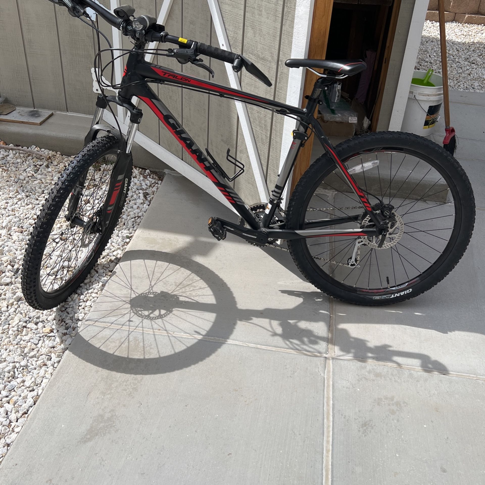XL Giant Bike , Mountain Bike