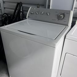 Whirlpool Washer Works Great Delivery And Installation Available Or Can Be Picked Up 