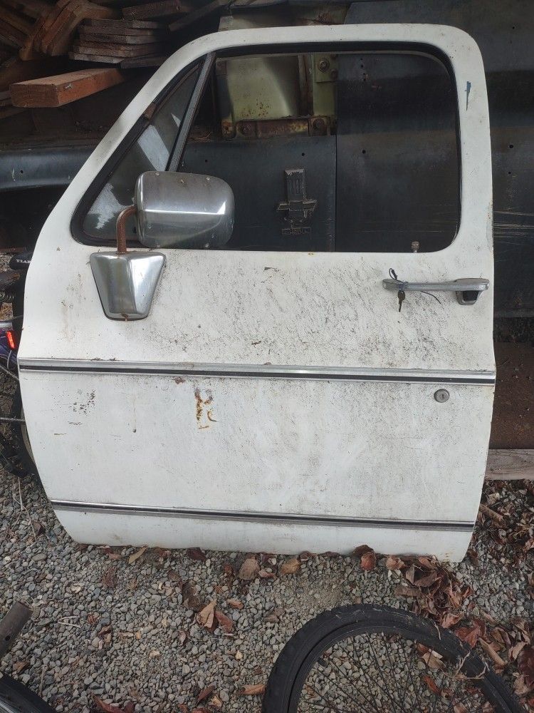 Chevy Square Body Doors