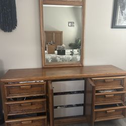 $200 Takes All 5 Pieces Solid Oak Bedroom Furniture