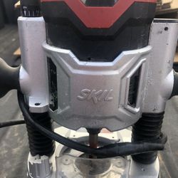Skil Router