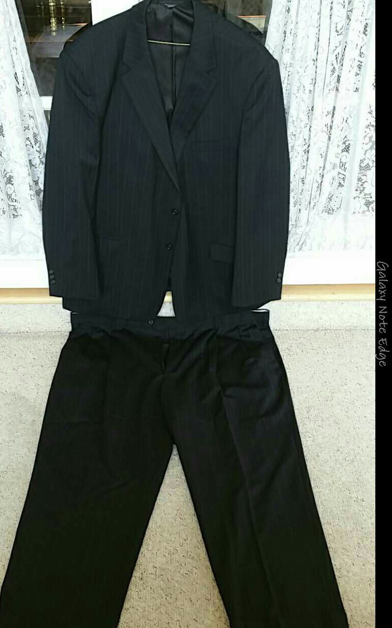 XL Mens Suit (Navy Blue Pin Stripe)