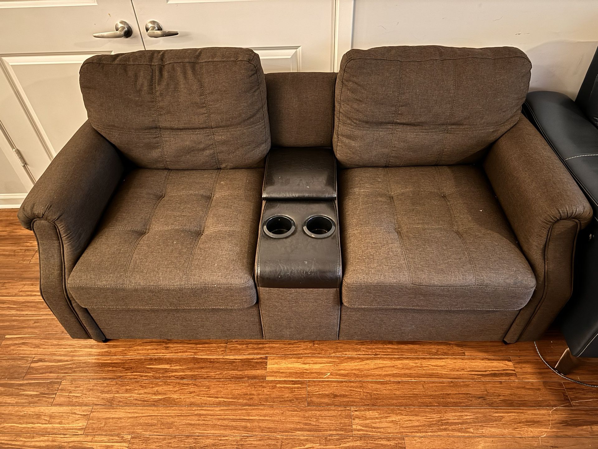 $275 Half Of Two Set Couch Set Electrical Couch 