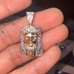 10k Gold Pendant With Real Diamonds