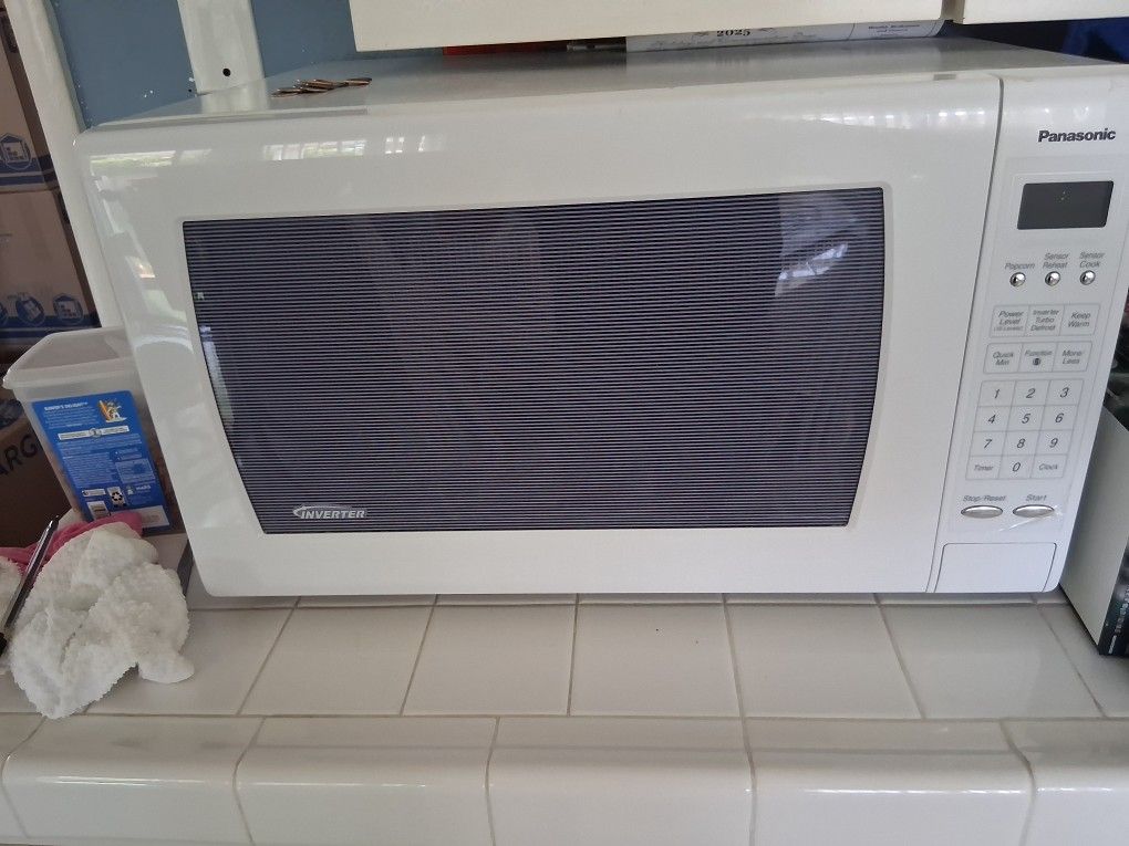 Microwave Oven