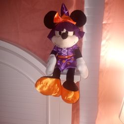 Halloween  Minnie