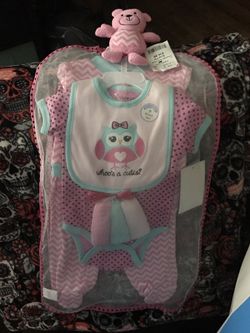 Girl 9pc outfit 3/6 months