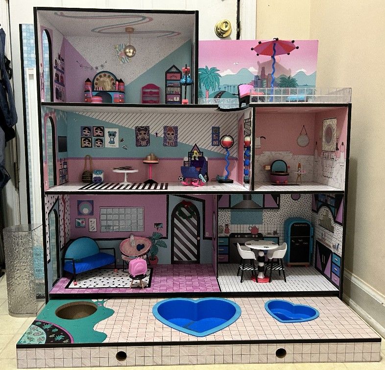 Surprise LOL Dollhouse