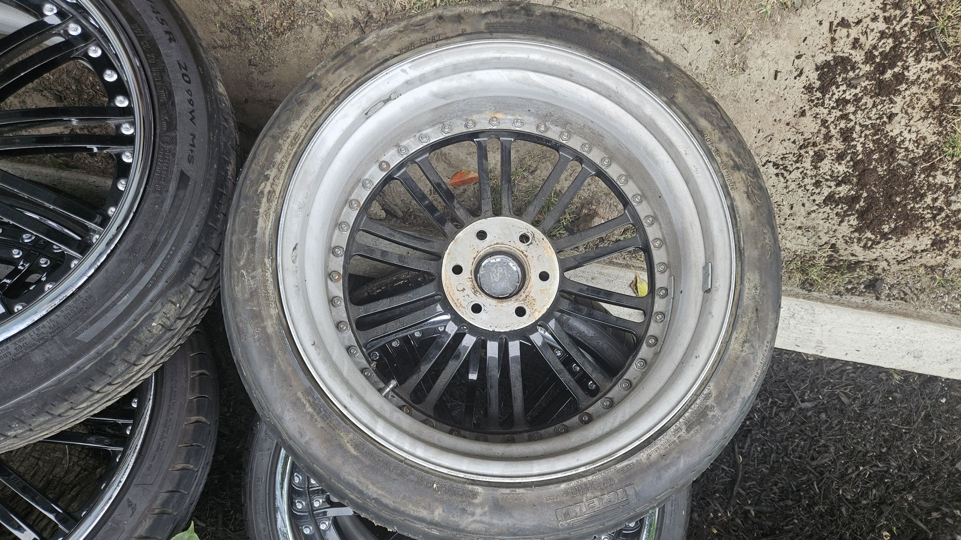 Chevy ssr 3 piece rims 20