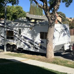 2005 Rage’N FS2600 Toy Hauler 