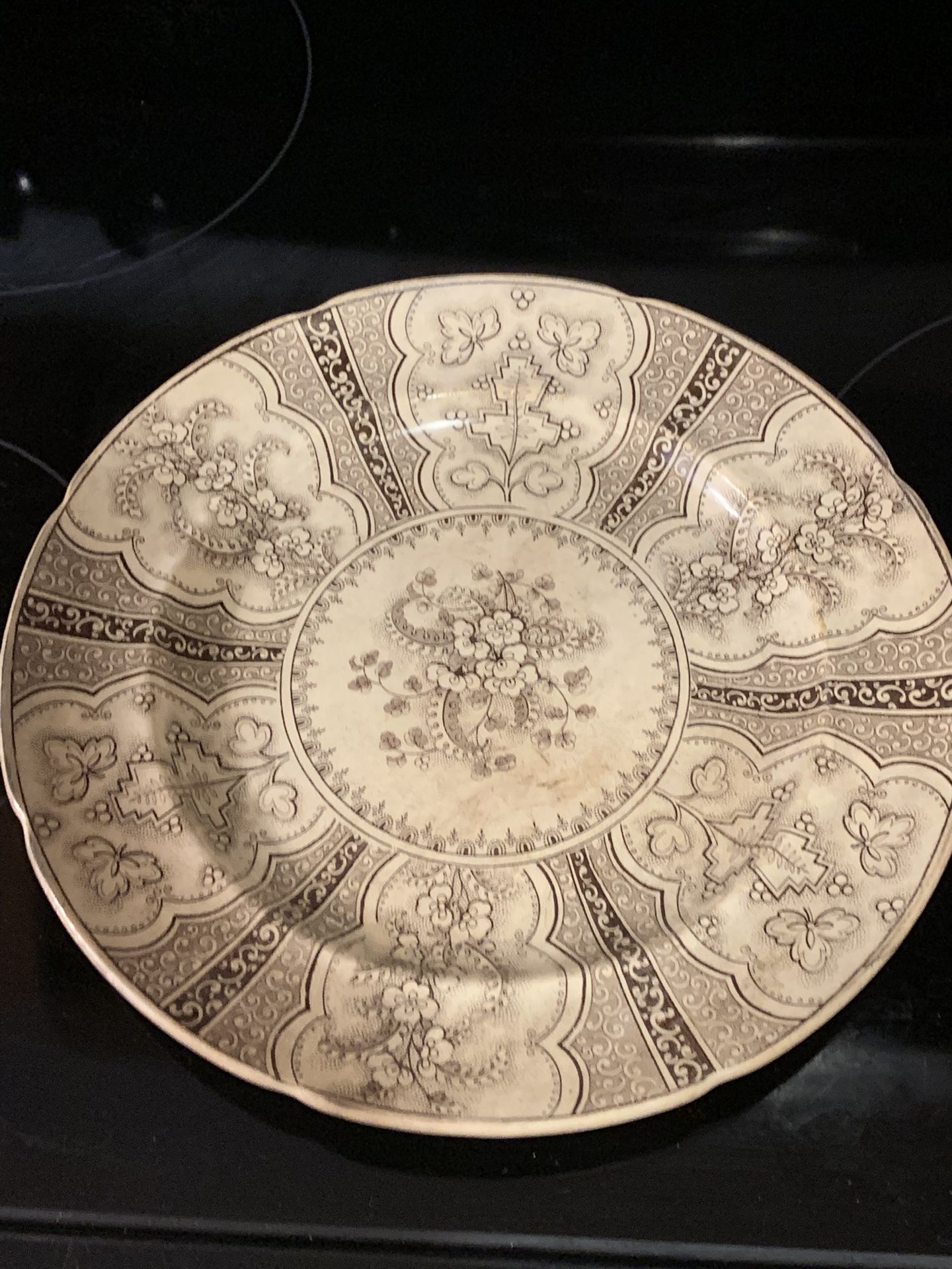 Antique vintage imperial stone water Lilly