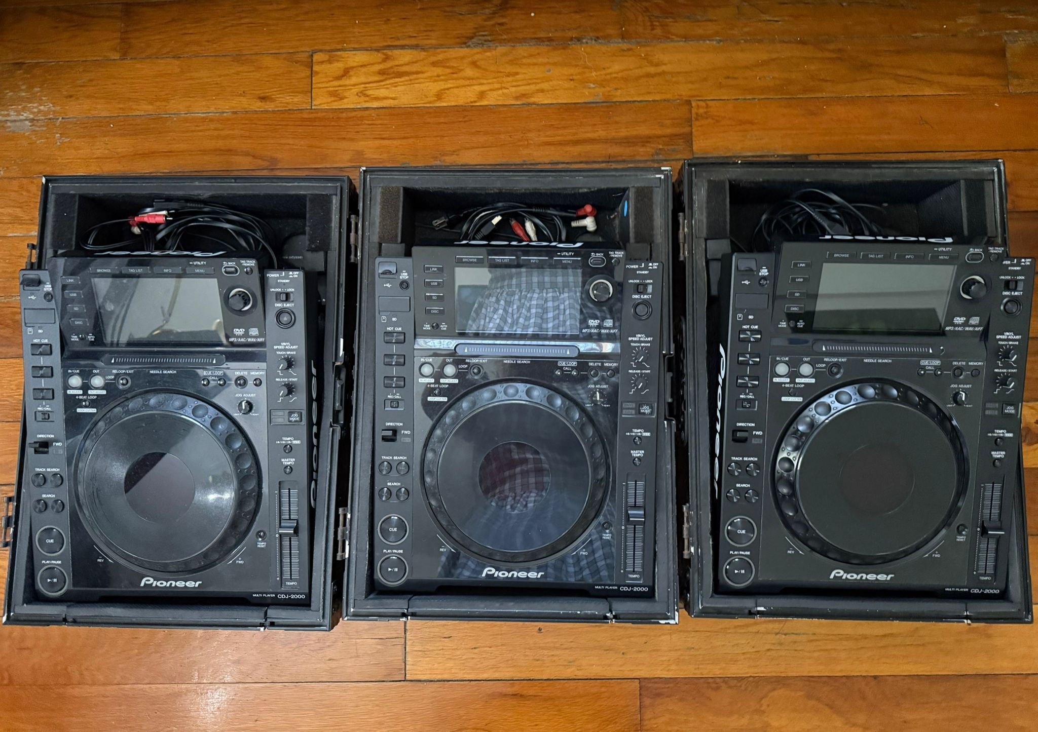 The Pioneer CDJ-2000