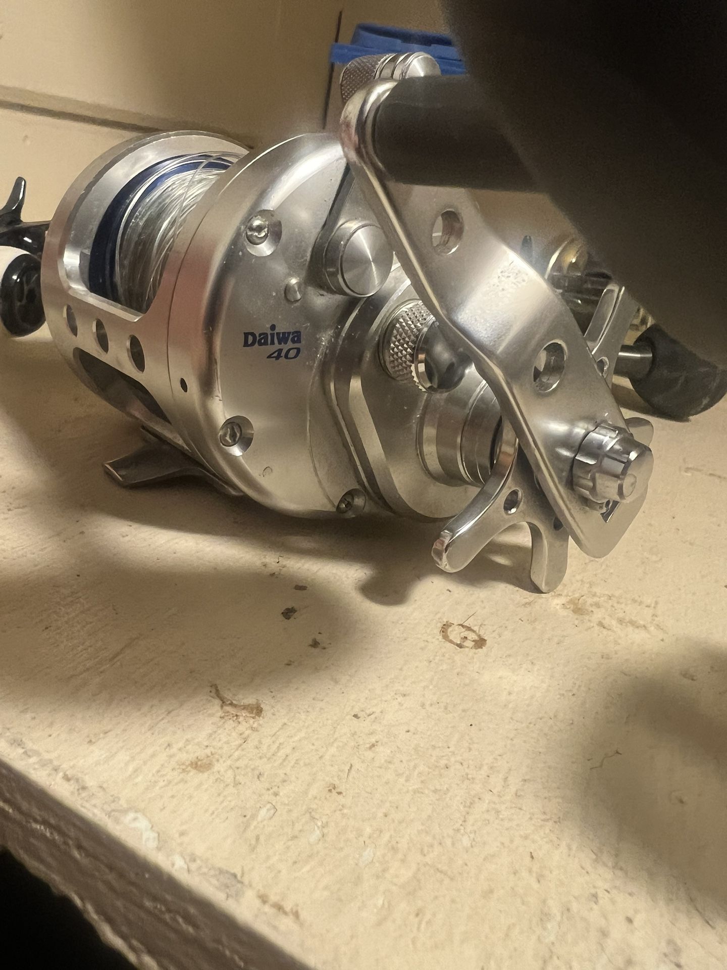 Saltiga 30 $ 40 Fishing Reel