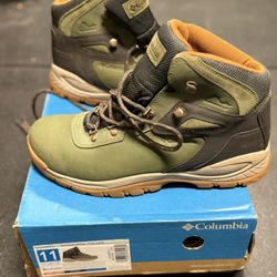 Columbia Hiking Shoes