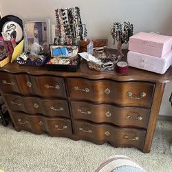 Estate Clean Out – Vintage, Jewelry, Furniture – BULK SALE