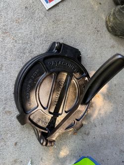Victoria Cast Iron Pataconera Press