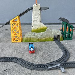 Thomas & Friends TrackMaster Avalanche Escape Set – Tested & Working – Complete Track Set 