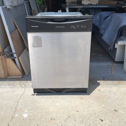 Frigidaire Dishwasher 