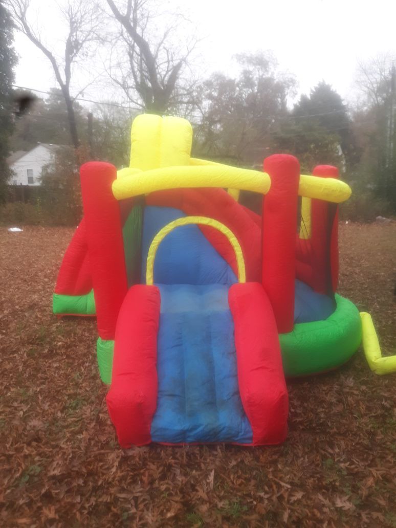 Little tikes bounce houses (2)