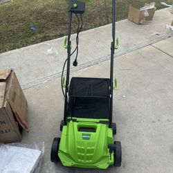 Scarifier and Lawn Dethatcher, 13-Inch 12 Amp Corded Electric Dethatcher w/11 Gallon C