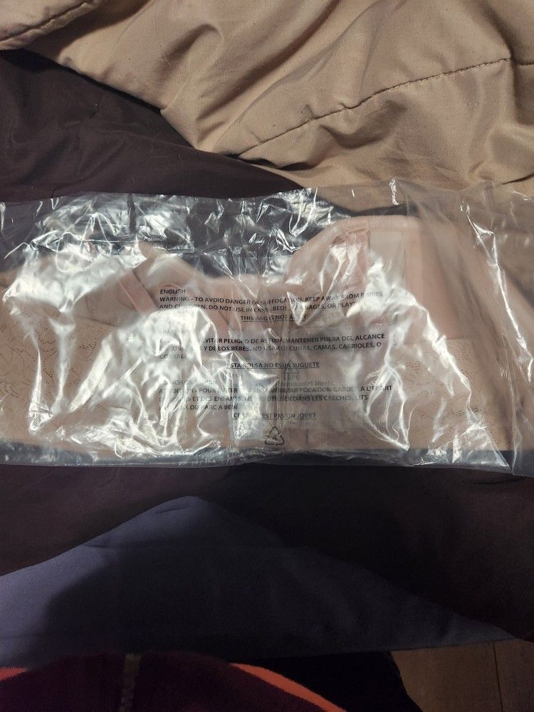 Torrid Strapless Bra 46b