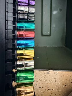 $10 Brand new 10 piece 1/4”  socket set $10 5mm-14mm