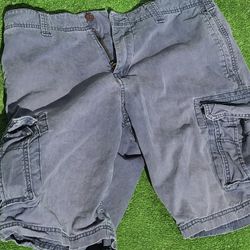 GAP Cargo Shorts 33" 